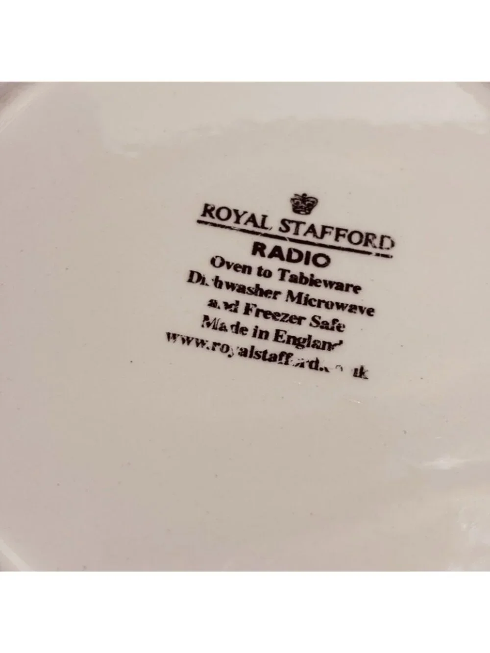 Vintage Royal Stafford Radio 3 Salad & 2 Dinner Plates. Set of 5.